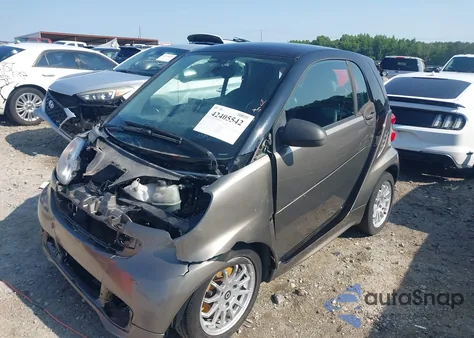 2013 Smart Fortwo Passion/Pure z USA, uszkodzony, nr VIN WMEEJ3BA2DK697614